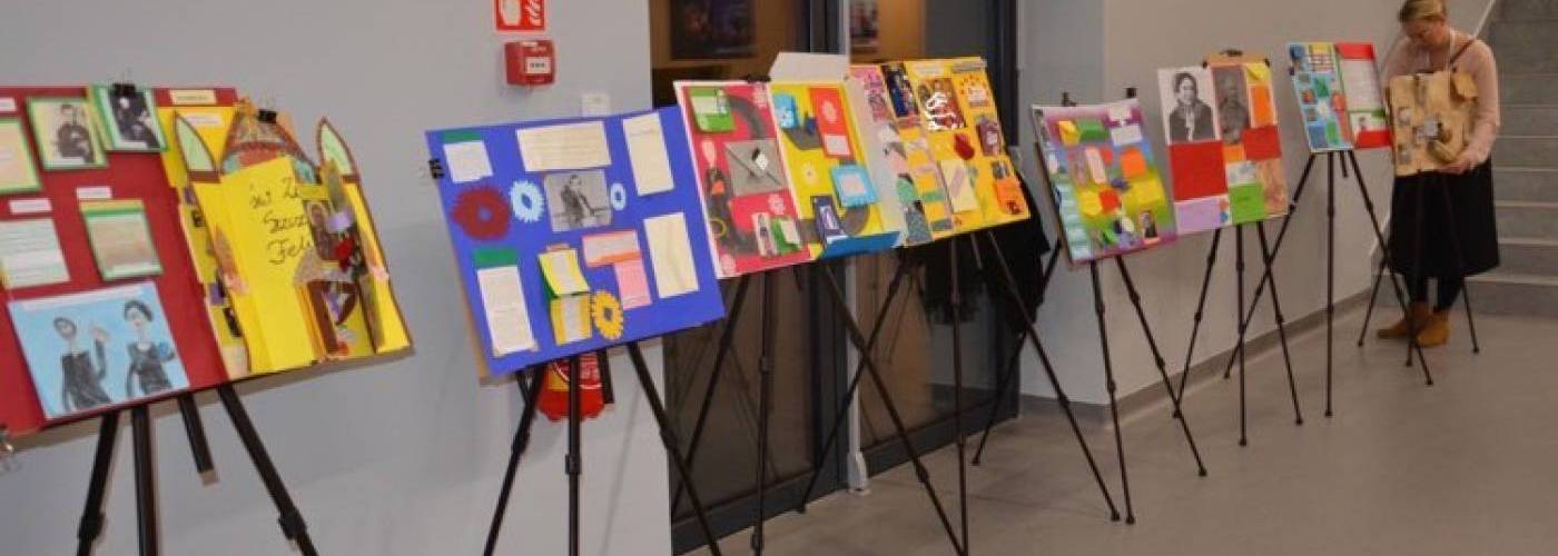 Nagroda Specjalna dla uczennic naszej szkoły w konkursie na lapbook o św. Zygmuncie Szczęsnym