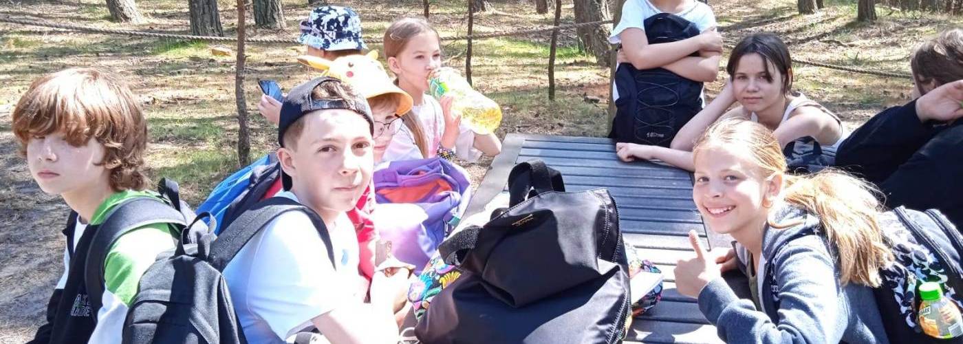 Historia, przyroda i przygoda: Niezapomniana wycieczka uczniów na zakończenie roku szkolnego