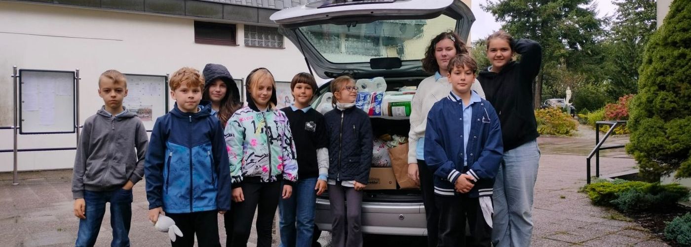 Wielkie Serca Małych Bohaterów - Nasza Szkoła Dla Fundacji Azyl