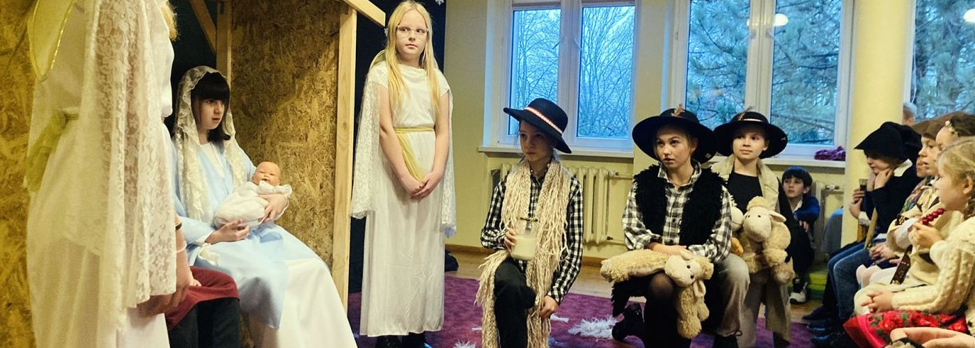 Spotkanie jasełkowe i wspólne kolędowanie