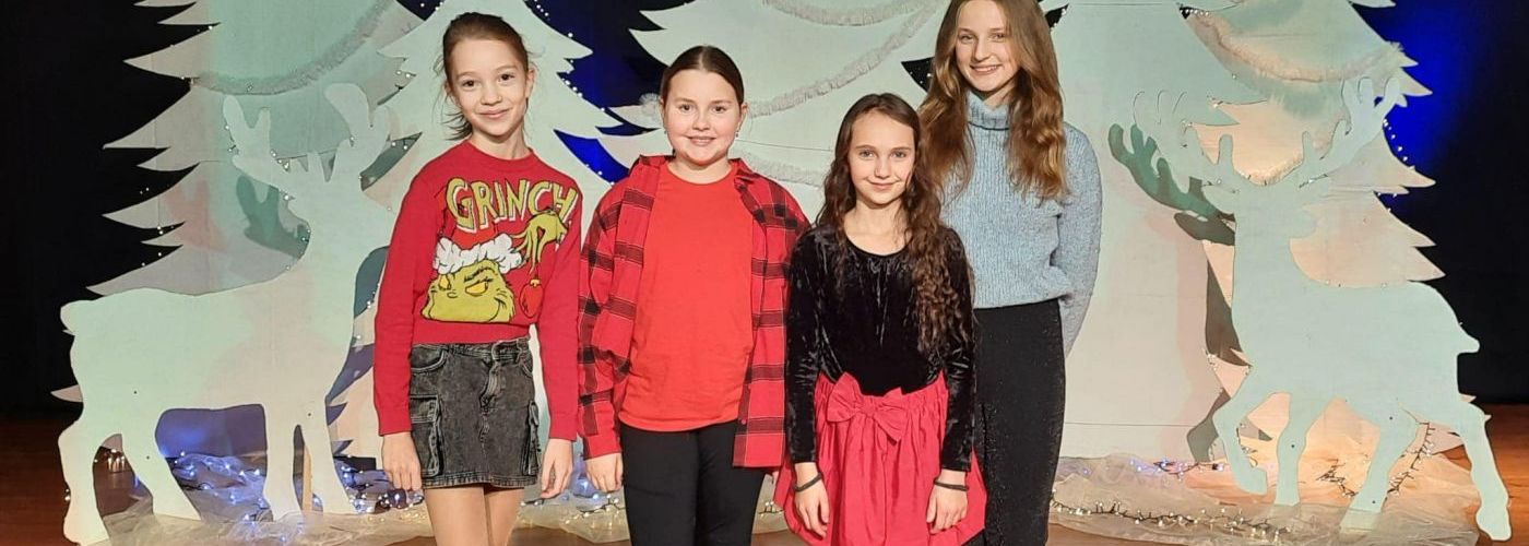Sukces naszych uczennic w konkursie recytatorskim! 