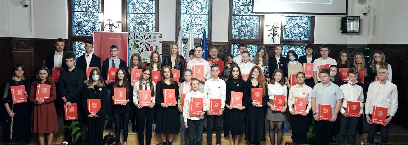 Uczniowie naszej szkoły otrzymali stypendia Prezydenta Miasta Słupsk